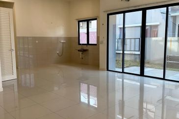 Hemingway Residence @ Bandar Seri Coalfields