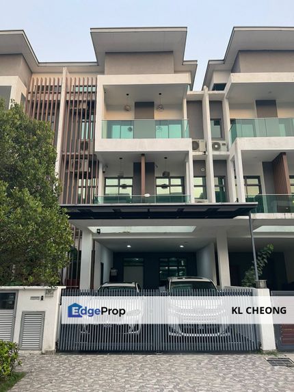 [WTS] 🔥🔥 Superlink at NUSAPUTRA Puchong (Fully Furnished) 🔥🔥, Selangor, Puchong