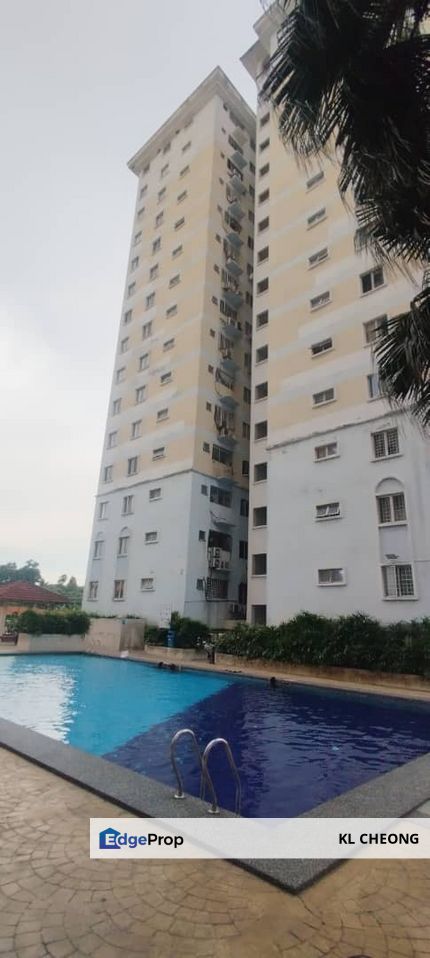 Affordable Vista Prima Apartment at Bukit Puchong, Selangor, Puchong