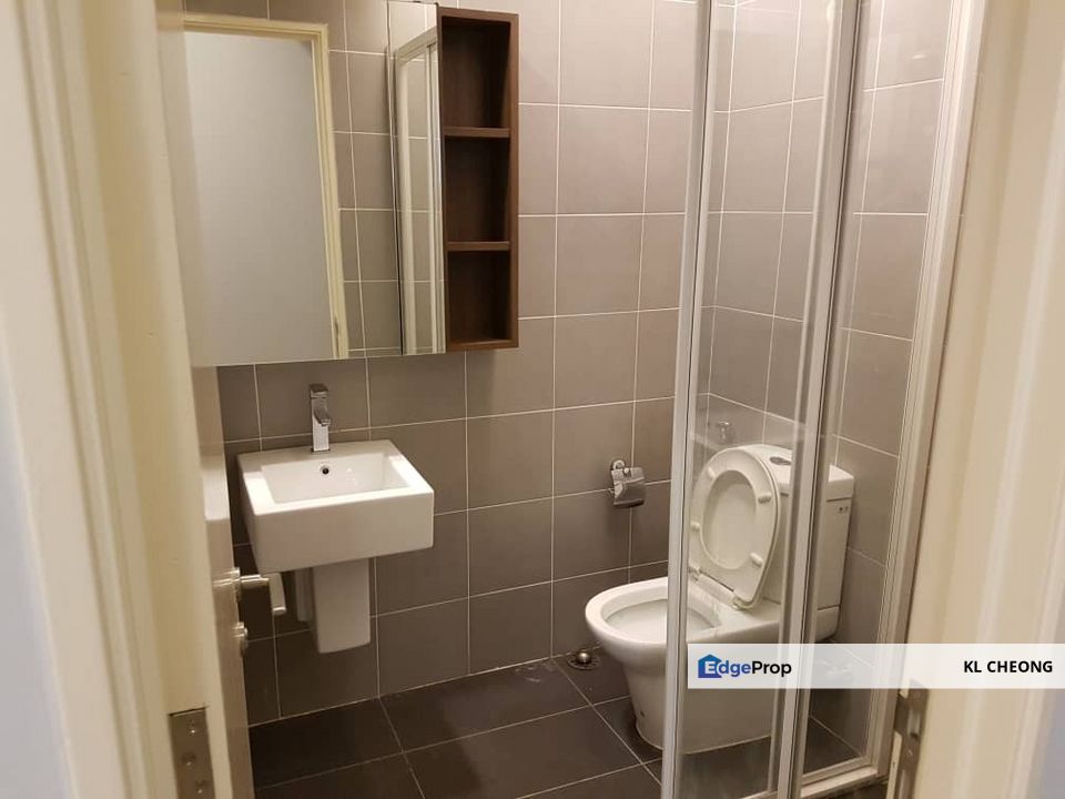 4-rooms Unit at Garden Plaza For Sale, Selangor, Cyberjaya