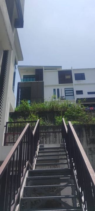 Fully Furnished Semi-D Unit @ Kingsley Hills, Selangor, Subang Jaya