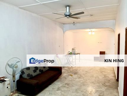 Taman Ungku tun aminah single storey terarce for rent, Johor, Skudai