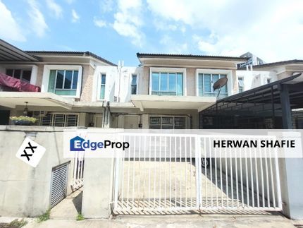 Double Storey Terrace Intermediate Jalan LEP 1 Taman Lestari Putra Seri Kembangan, Selangor, Seri Kembangan