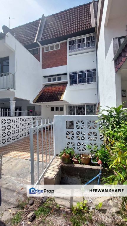 ORIGINAL CONDITION 3 Storey Terrace Taman Bukit Teratai Ampang, Selangor, Ampang