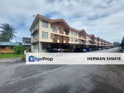 END UNIT 2ND FLOOR Townhouse Pinggiran Cempaka Ampang , Selangor, Ampang