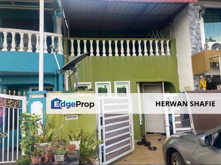 RENOVATED Double Storey Terrace Seksyen 18 Shah Alam  , Selangor, Shah Alam