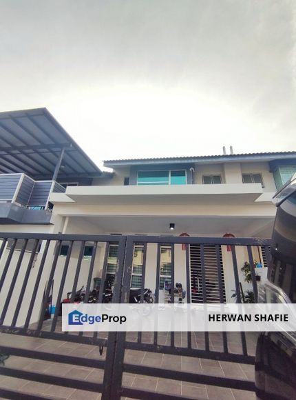 RENOVATED 2 Storey Terrace Bangi Avenue Seksyen 1 , Selangor, Bangi