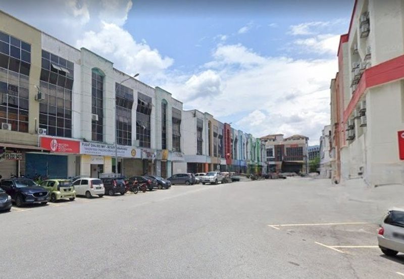 Taman Sri Batu Caves