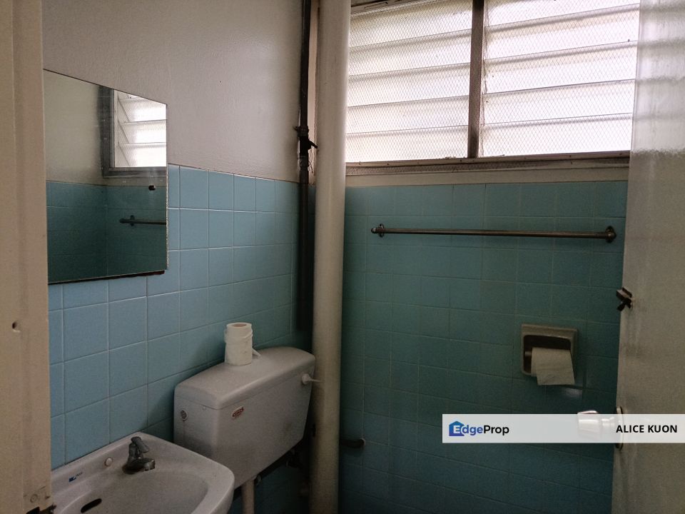 2 STOREY HOUSE selling rm455k first home buyer, Selangor, Subang Jaya