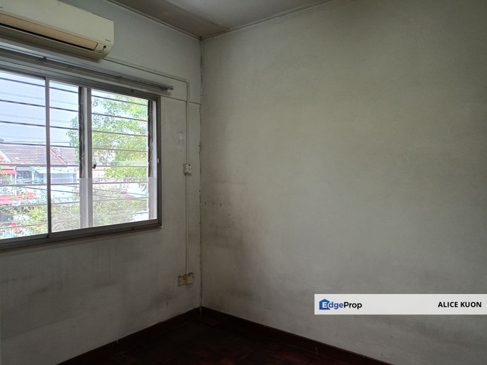 2 STOREY HOUSE selling rm455k first home buyer, Selangor, Subang Jaya
