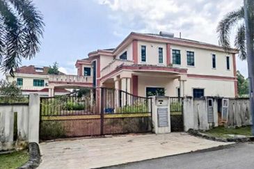 Jalan Warisan Setia 5/9