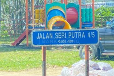 Jalan Seri Putra 4/5