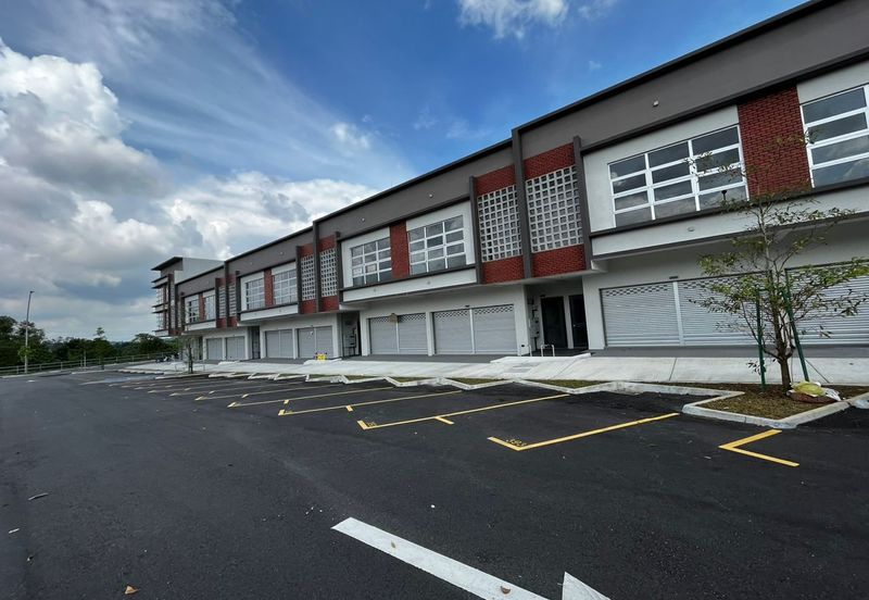 Temu Business Centre, City of Elmina