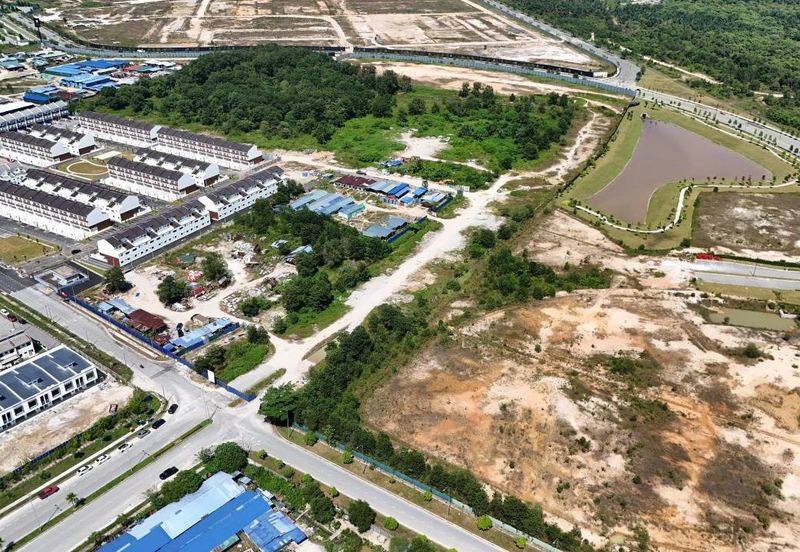 E-Boulevard, Denai Alam