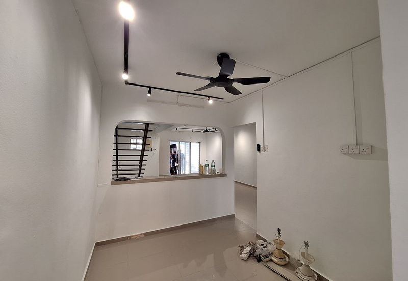 Seksyen 4, Bandar Country Homes