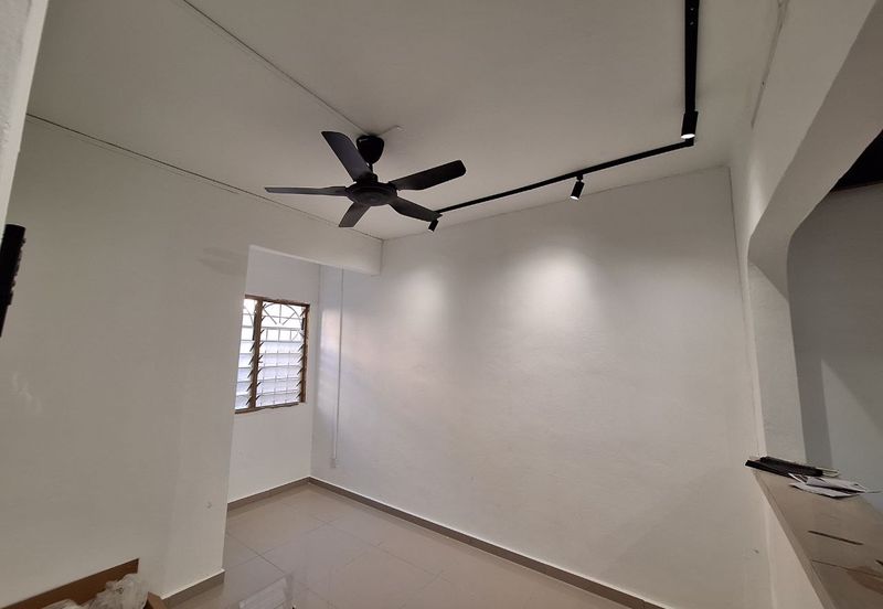 Seksyen 4, Bandar Country Homes