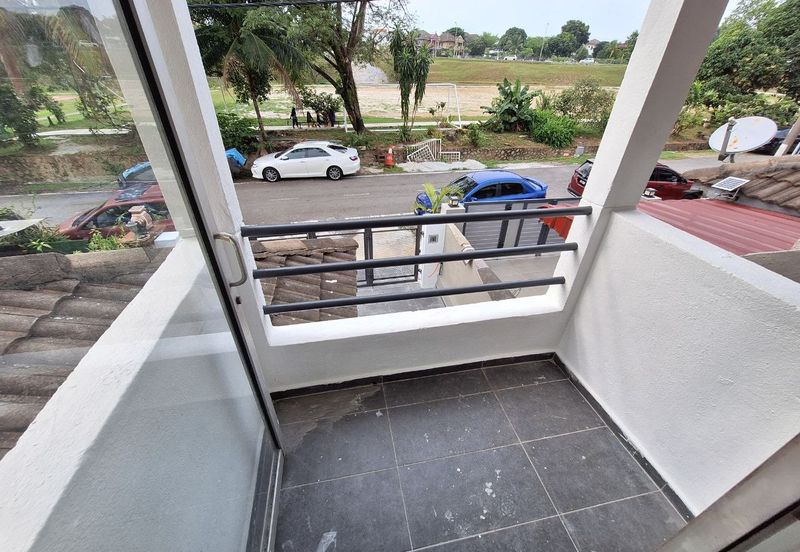 Seksyen 4, Bandar Country Homes