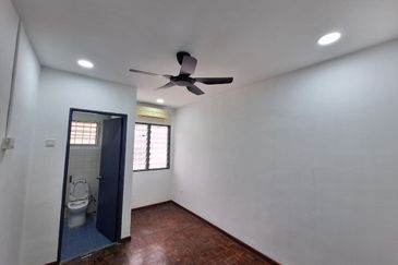 Seksyen 4, Bandar Country Homes