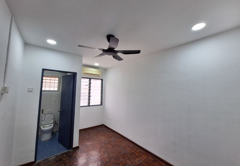 Seksyen 4, Bandar Country Homes