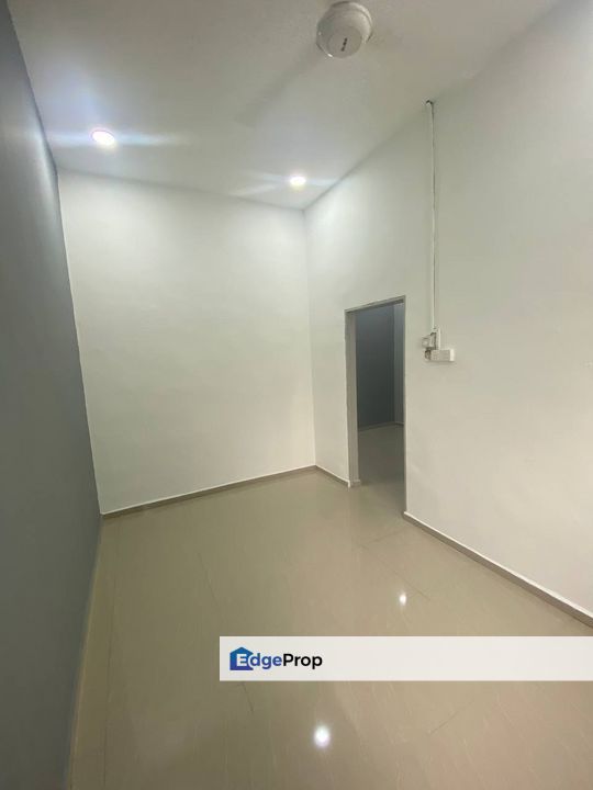 Taman Aman Single Storey For Sale, Johor, Senai