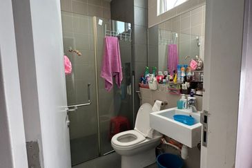 Semi D Setia Tropika For Sale