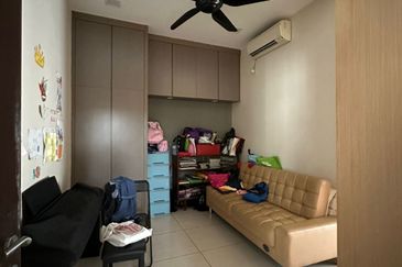 Semi D Setia Tropika For Sale