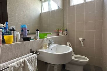 Semi D Setia Tropika For Sale