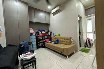 Semi D Setia Tropika For Sale