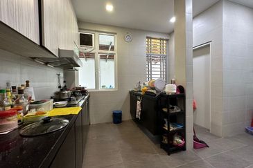 Semi D Setia Tropika For Sale