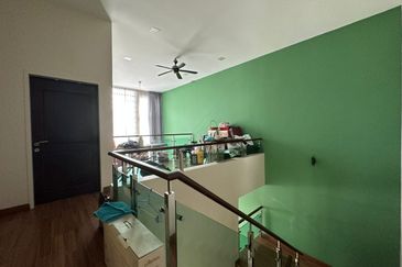 Semi D Setia Tropika For Sale