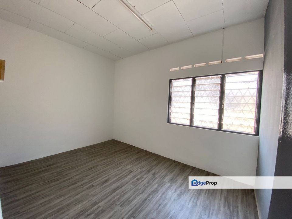 TAMAN MEGAH, KLUANG  DOUBLE STOREY LOW COST TERRACE HOUSE, Johor, Kluang