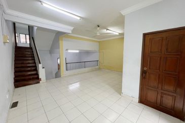 Austin Residence @Taman Mount Austin