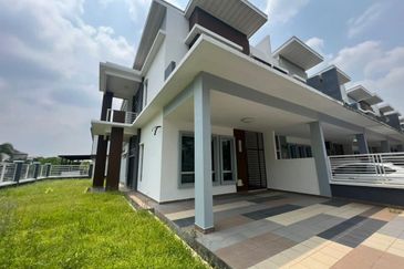 Austin Residence @Taman Mount Austin