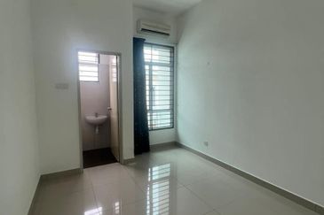 Austin Residence @Taman Mount Austin