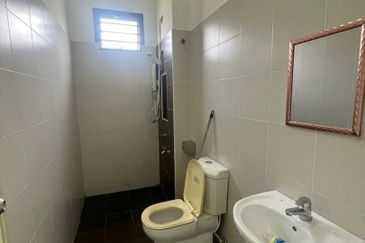 Austin Residence @Taman Mount Austin