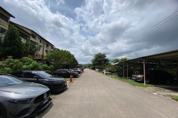 Flat Bandar Selesa Jaya