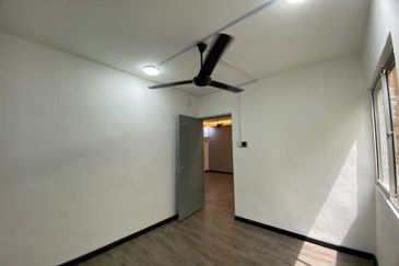 Flat Bandar Selesa Jaya