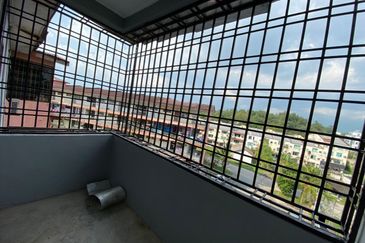 Taman Harmoni 2 Flat