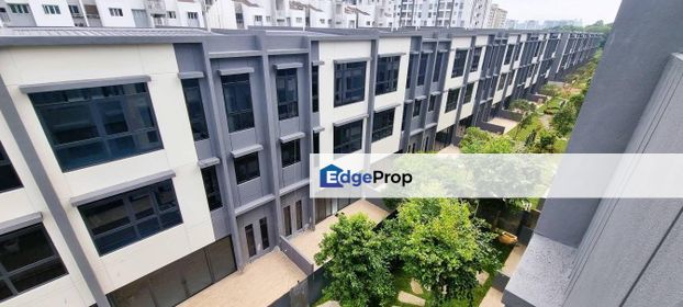 Affiniti Residences, w/ Lift, Taman Bukit Serdang, Selangor, Seri Kembangan