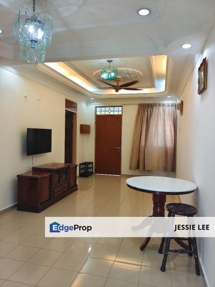 Newly replace whole unit water paip and good security door, Selangor, Bandar Sunway