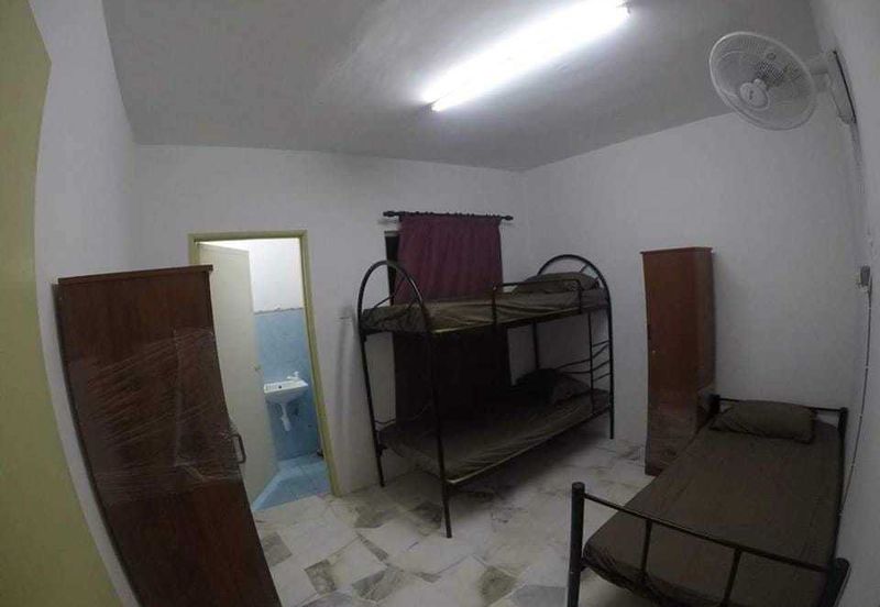 Residensi Warnasari 1