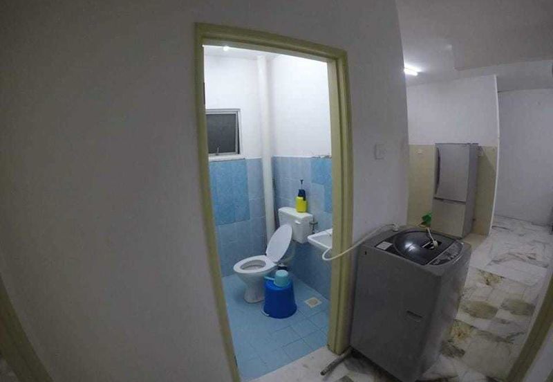 Residensi Warnasari 1