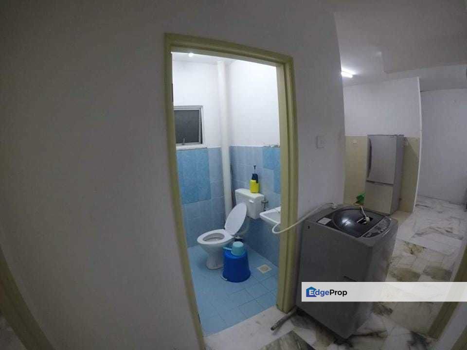 Apartment Lili Mutiara Residensi Warnasari Puncak Alam nr Alam Suria, Selangor, Bandar Puncak Alam