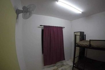 Residensi Warnasari 1