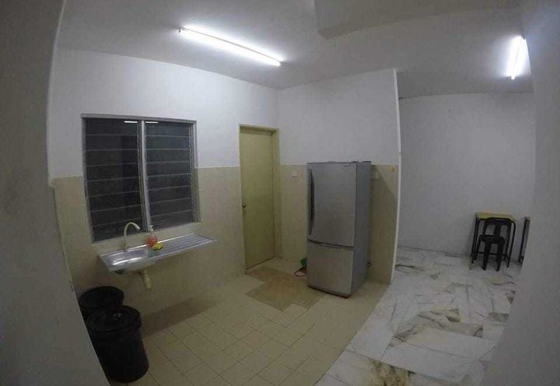 Residensi Warnasari 1