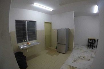 Residensi Warnasari 1