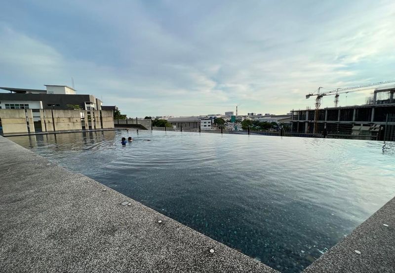 V12 Sovo (Menara Suria)