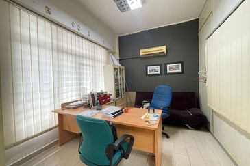 Dataran Otomobil, Seksyen 15