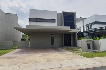 Bungalow 56x85sf Dalia Residence Kota Kemuning nr Saujana Putra Klang