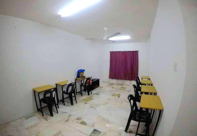 Residensi Warnasari 3